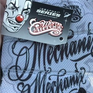 Studio M Gray Graphic Gloves